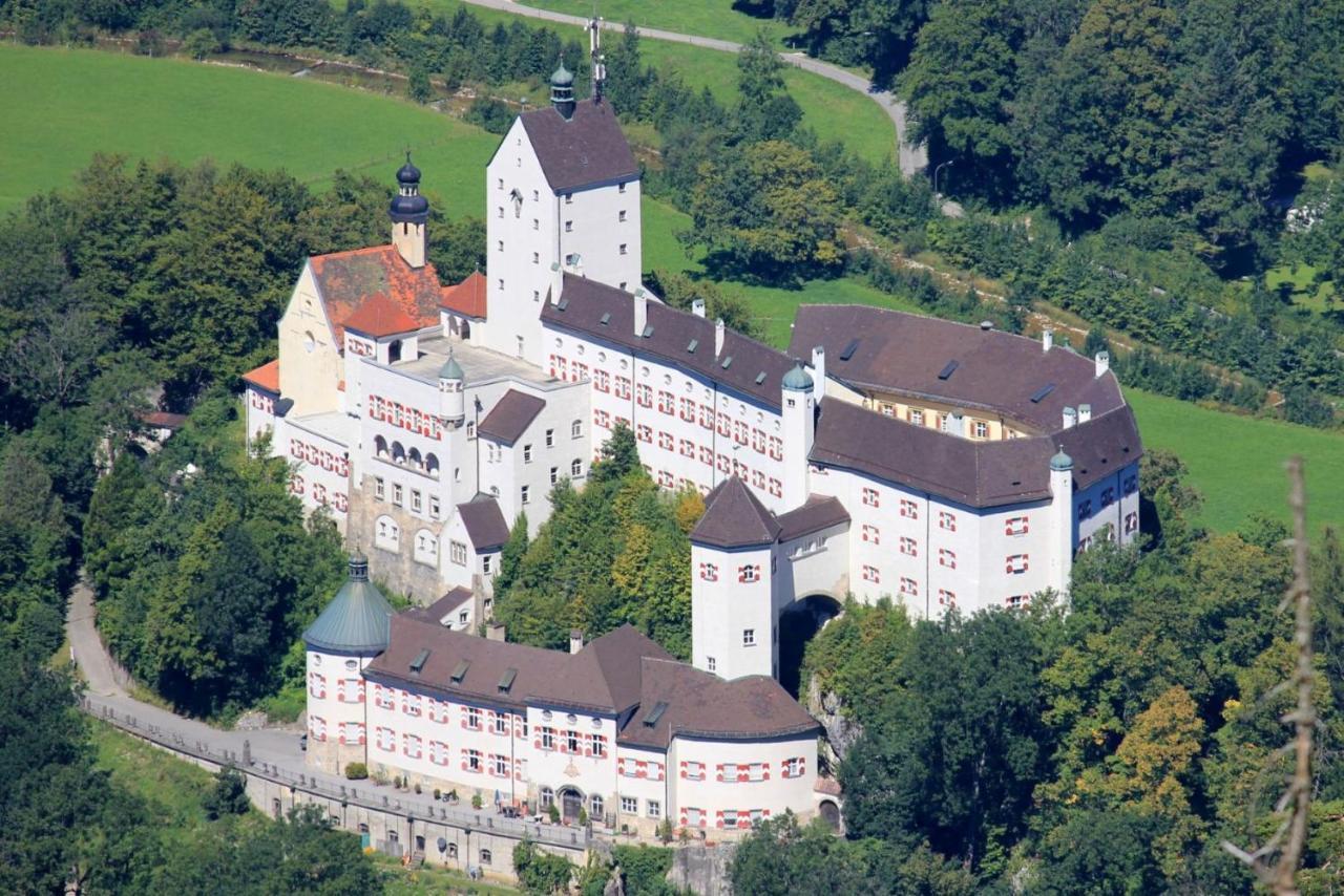 Top-Appartement Direkt An Der Kampenwandbahn Aschau im Chiemgau Exterior photo